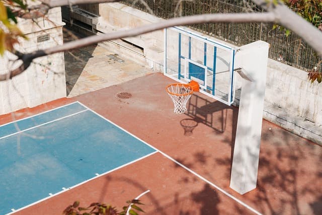 Erreurs à éviter dans la carrière des joueurs de basketball